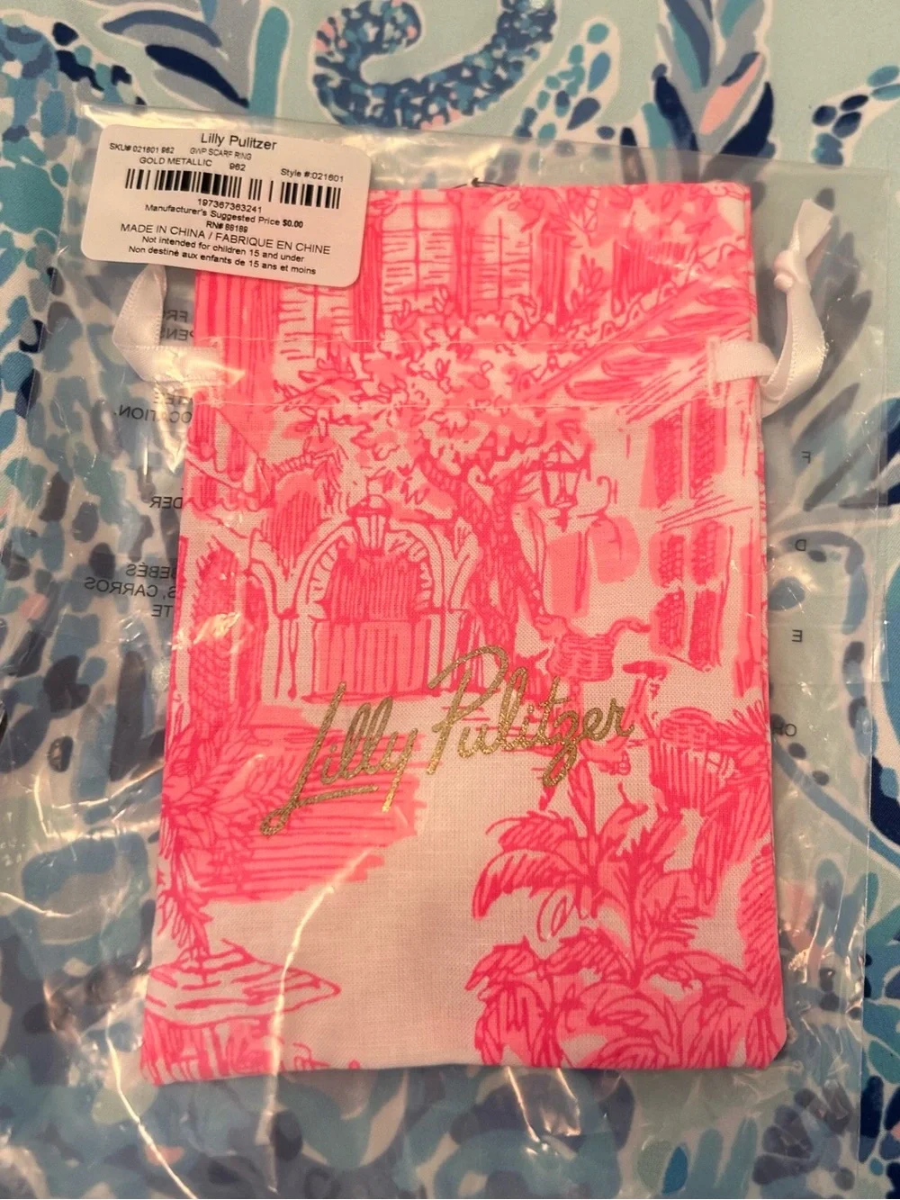 Lilly Pulitzer Gold Tone Lydia the Lion Matching Scarf Ring New in Package